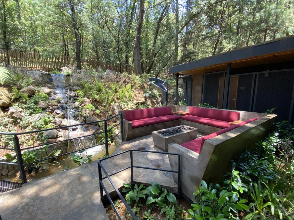 Hotel Oxu Solo Adultos Valle de Bravo Exteriör bild