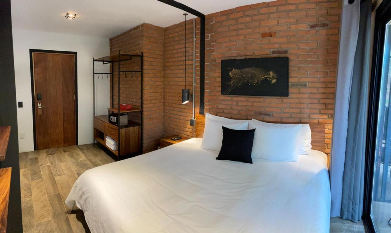 Hotel Oxu Solo Adultos Valle de Bravo Exteriör bild